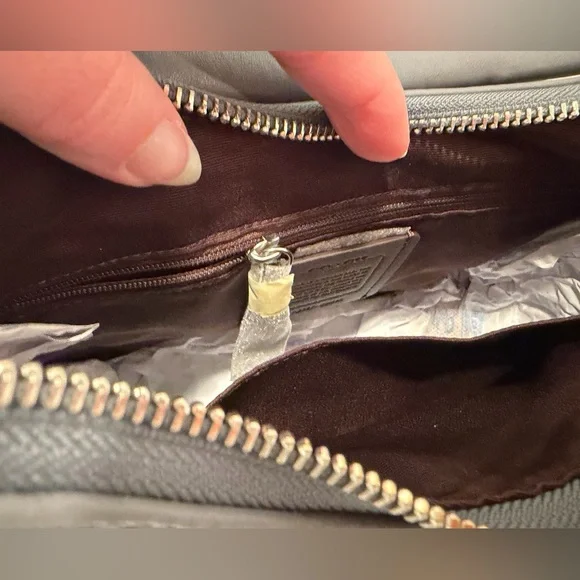 NWT Coach Teri Hobo Bag In Grey Signature Leather - Picture 10 of 16